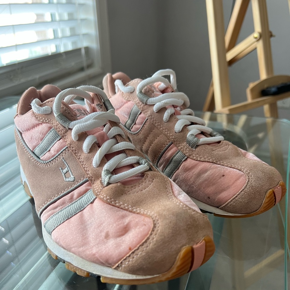 VINTAGE Diesel Sneakers - Baby Pink